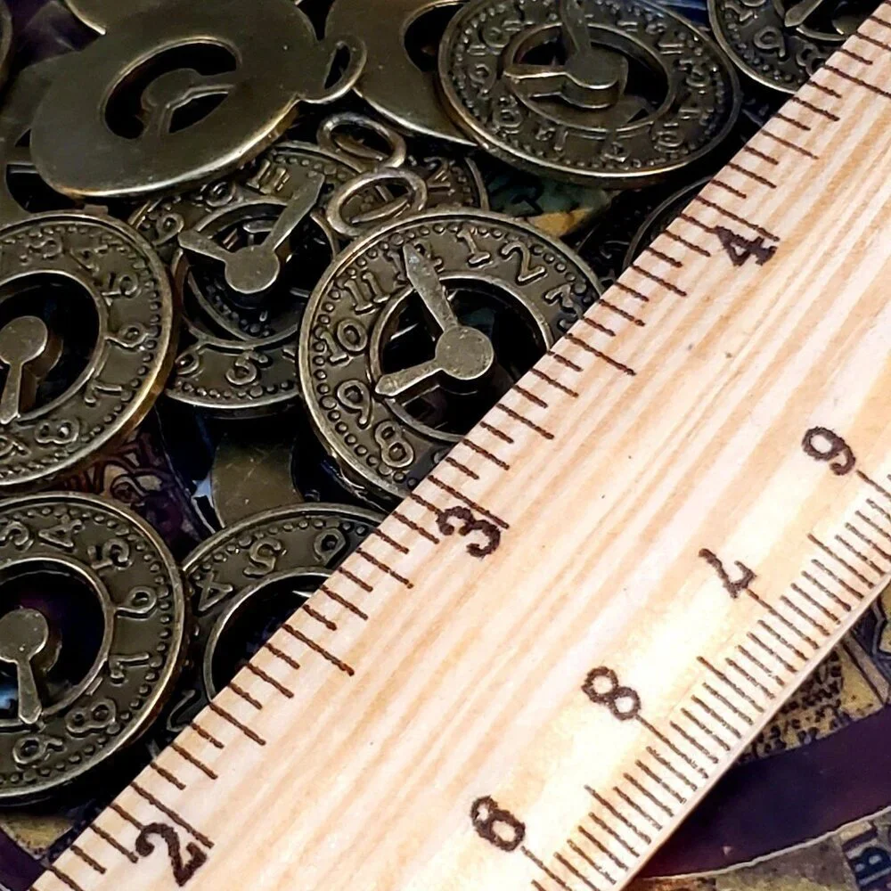 Antique Brass Bronze Tone Artsy Retro Cool 25x21mm Clock Face Charms 4 pcs